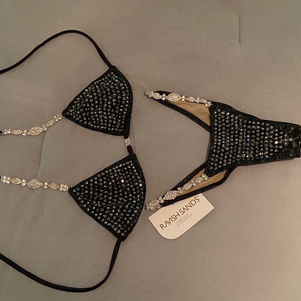 NWT Ravish Sands Black Bikini